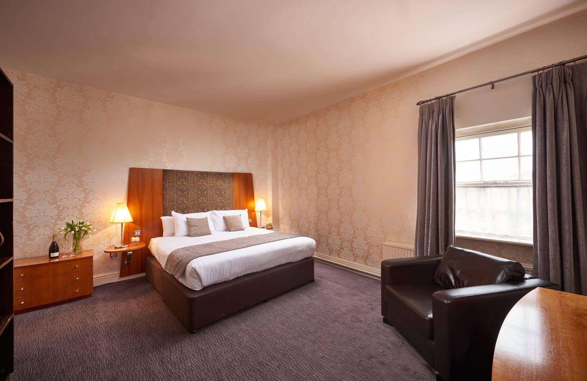 The Regency 3*